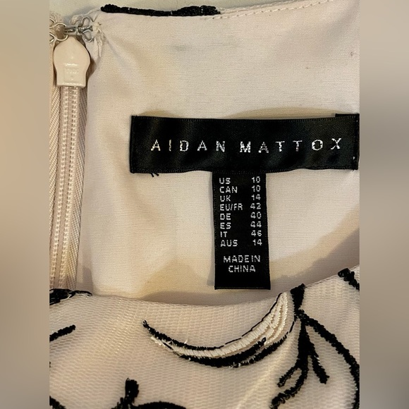 AIDAN MATTOX- NWT Sz 10 Midi, Cream Backgr. w/Hand-Embroidered Florals MSRP $275 - Picture 4 of 16